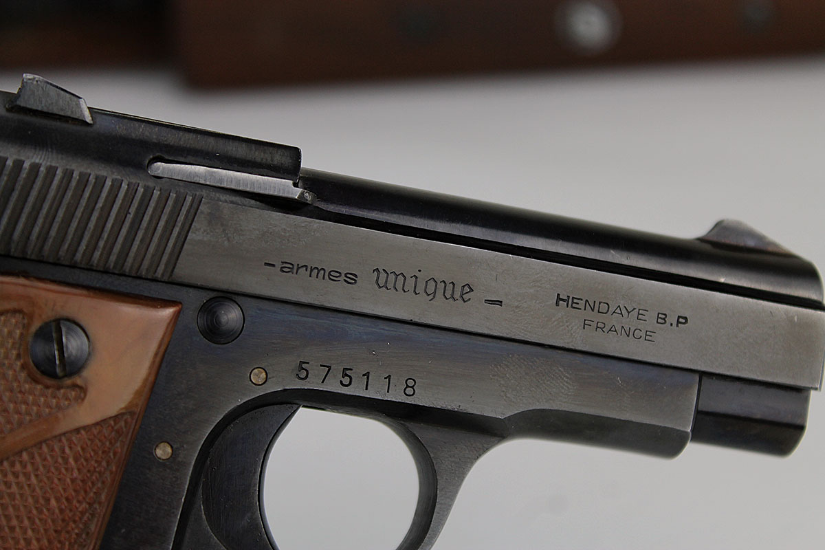 Manufacture d’ Armes des Pyrenees Francaises made the Unique Model L pistol.